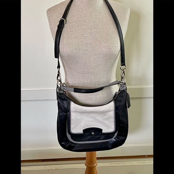 Coach Bag - Picture 2 of 15